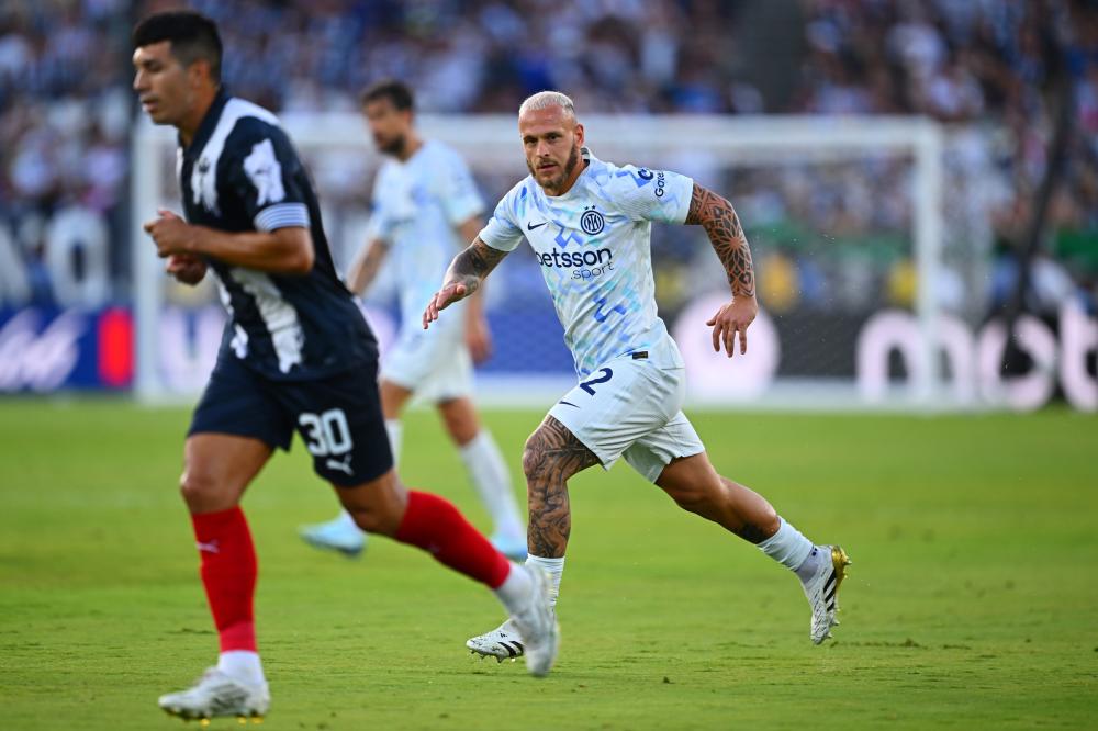 热刺被动防守导致失误