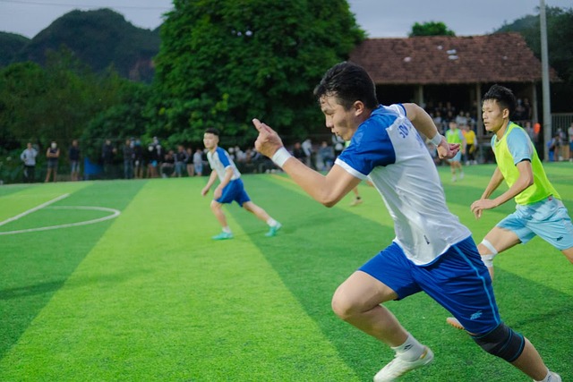 学生羽毛球 学生羽毛球